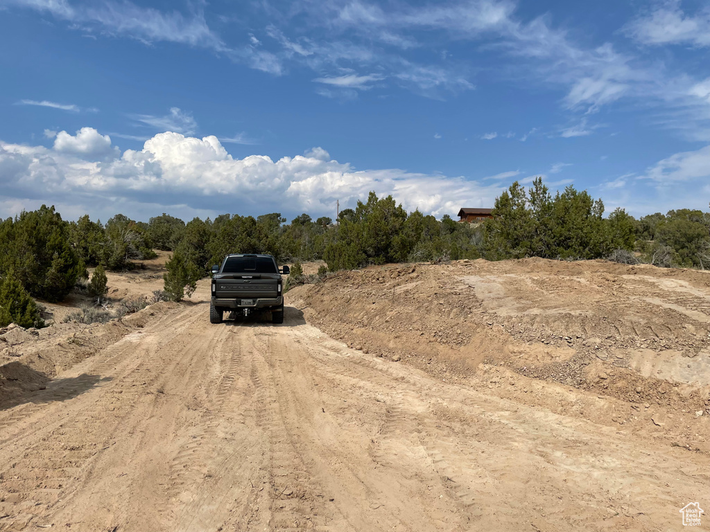 12531 E HIGH LONSOME DR Lapoint, UT 84039
