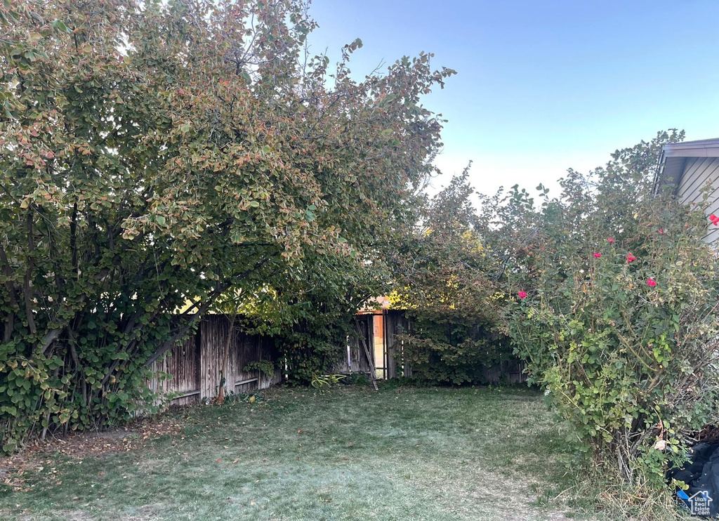 2411 W 4900 S Roy, UT 84067