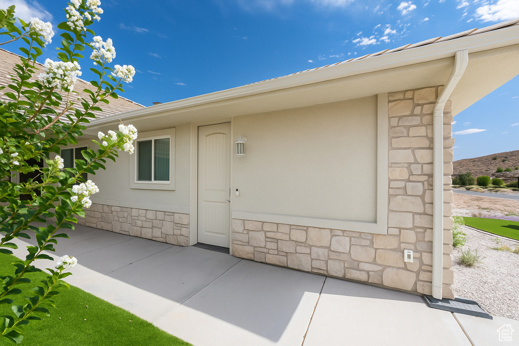 Photo 2 for MLS #2104179 at 230 Boulder Way