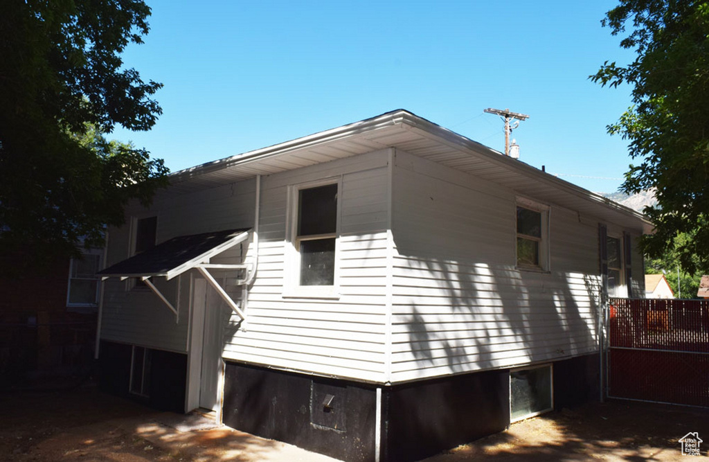 909 S GRANT Ogden, UT 84404
