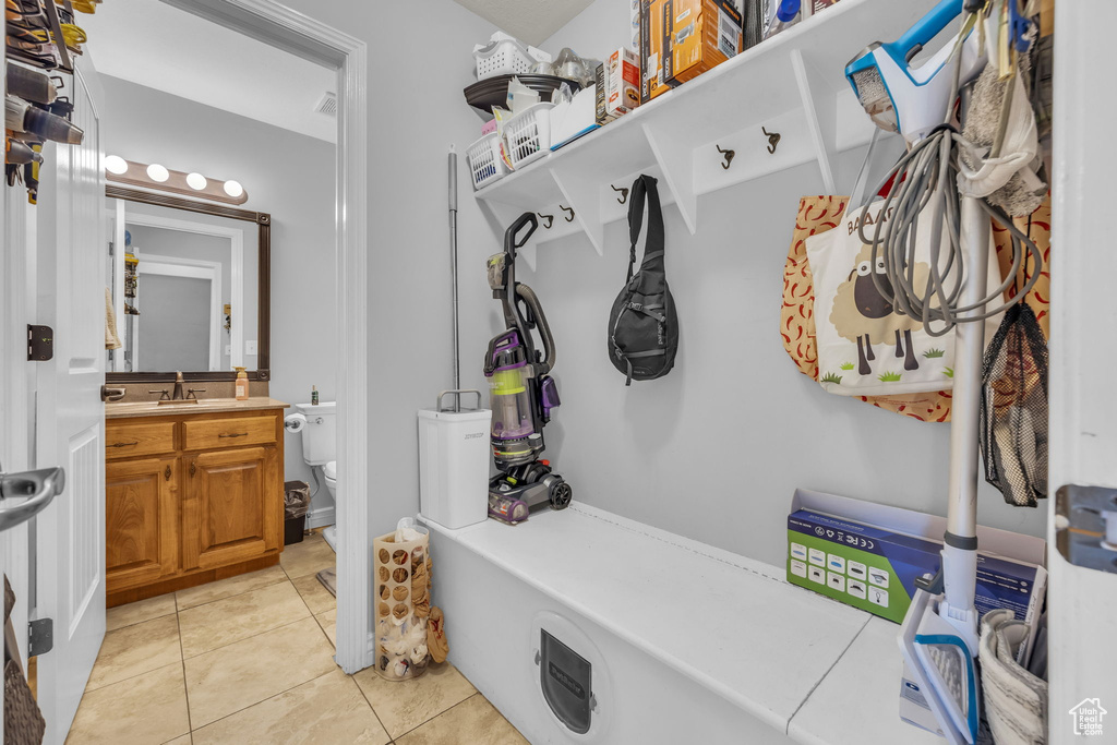 6014 W 5300 S Hooper, UT 84315