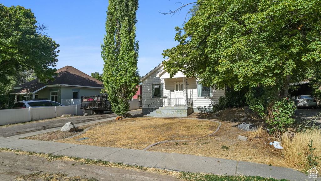 Photo 4 for MLS #2104210 at 126 S 300 East