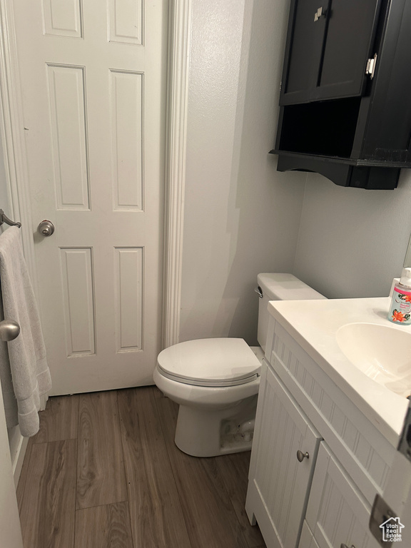 Photo 5 for MLS #2104213 at 1633 N Woodland Dr