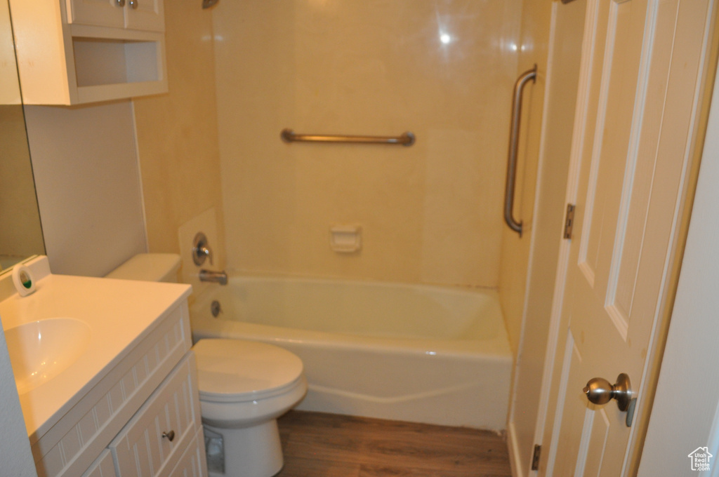Photo 9 for MLS #2104213 at 1633 N Woodland Dr