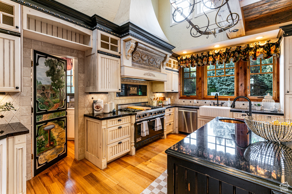 Photo 20 for MLS #2104216 at 139 E 400 North