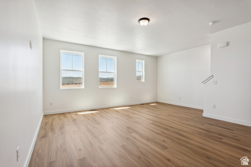 Photo 10 for MLS #2104218 at 6644 W 11800 South
