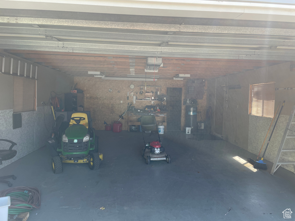 97 W CLARK ST Grantsville, UT 84029