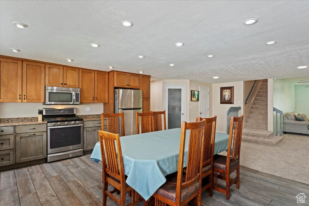 Photo 6 for MLS #2104248 at 794 N Valeria Dr