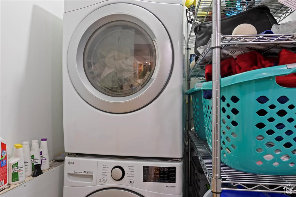 Photo 14 for MLS #2104248 at 794 N Valeria Dr