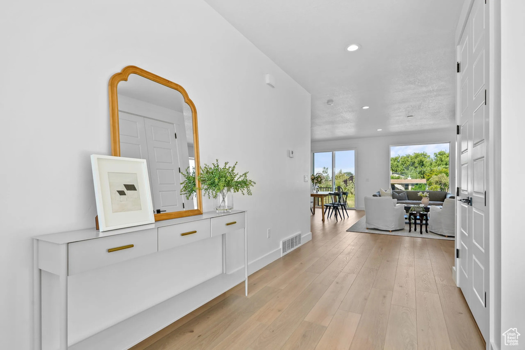 Photo 4 for MLS #2104258 at 2837 W 2875 South