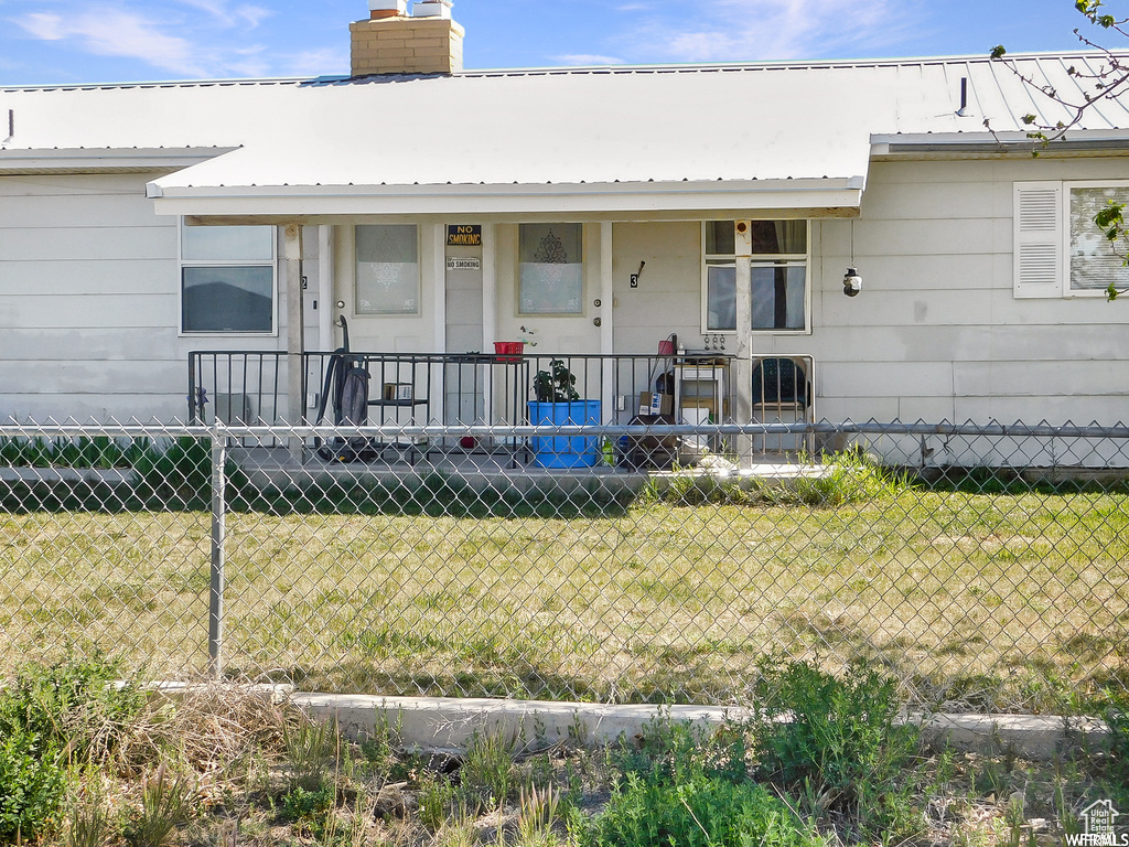 Photo 2 for MLS #2104262 at 165 W 250 North