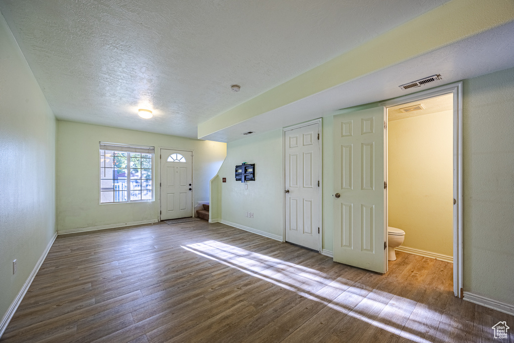 Photo 13 for MLS #2104263 at 475 N Redwood Rd #49