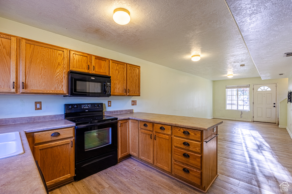 Photo 7 for MLS #2104263 at 475 N Redwood Rd #49