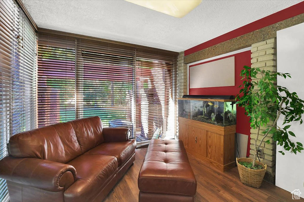 Photo 3 for MLS #2104271 at 2408 Van Buren Ave