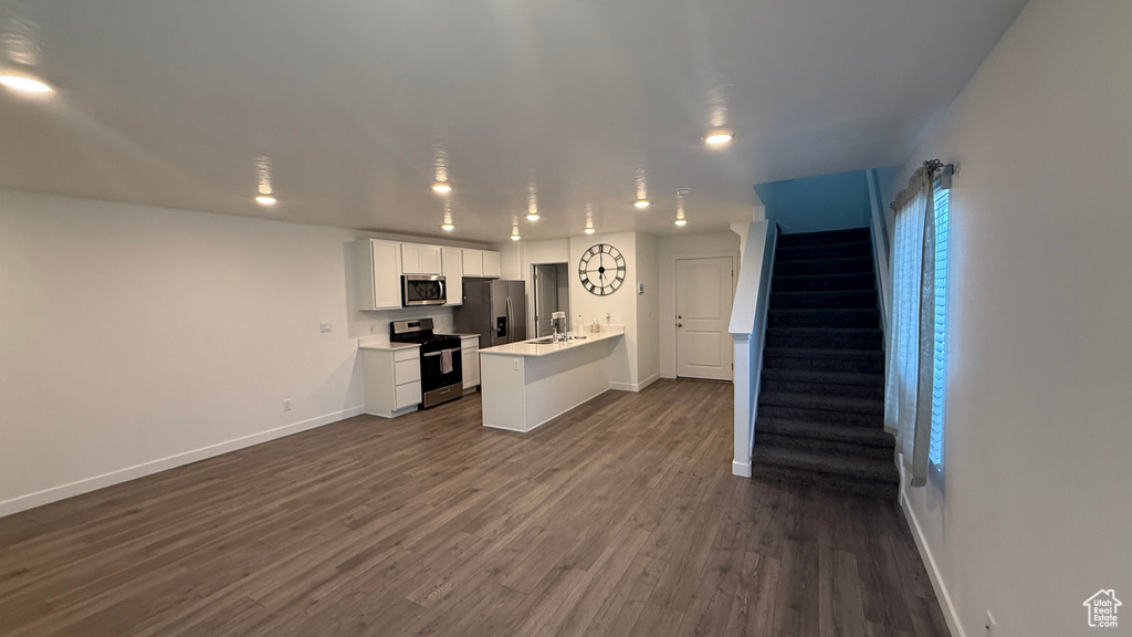 Photo 4 for MLS #2104273 at 661 W 1920 South #1072