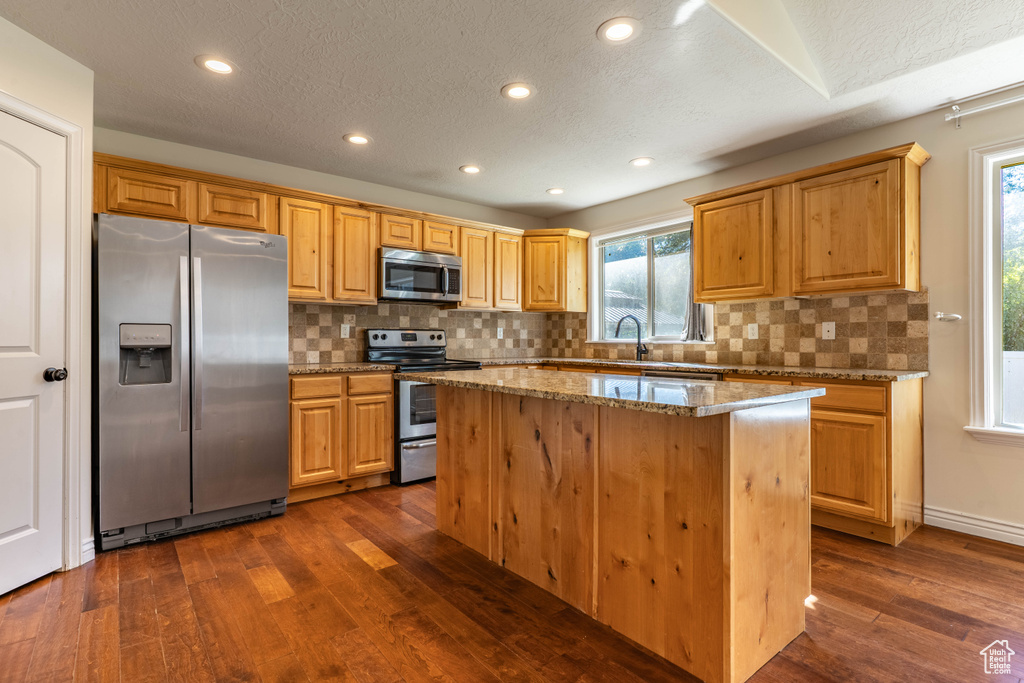 Photo 11 for MLS #2104283 at 2064 E 800 South