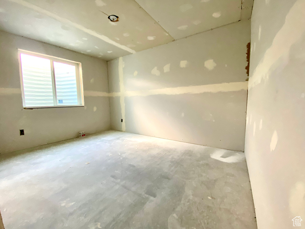 Photo 28 for MLS #2104284 at 341 E 250 North