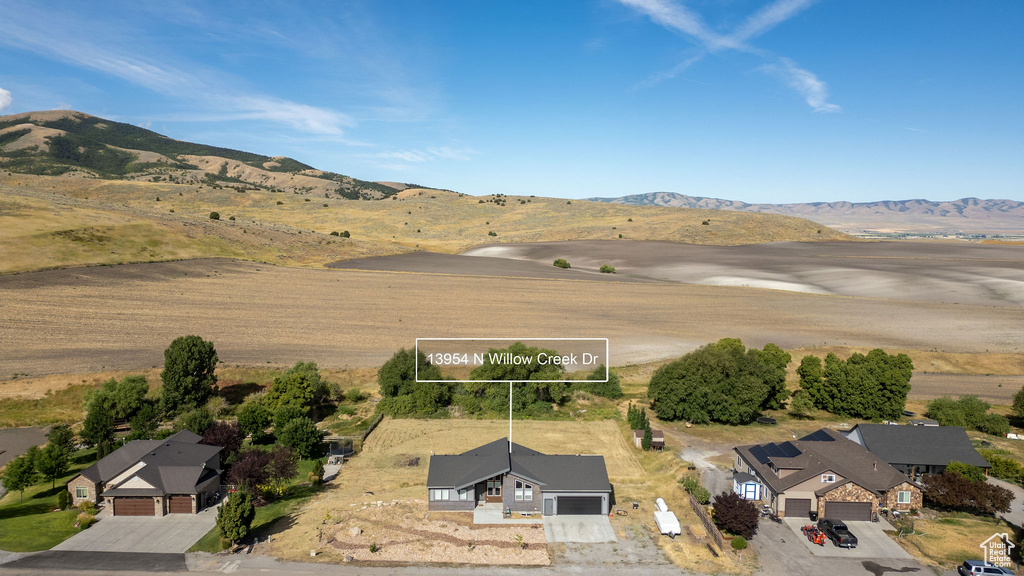 Photo 2 for MLS #2104293 at 13945 N Willow Creek Dr