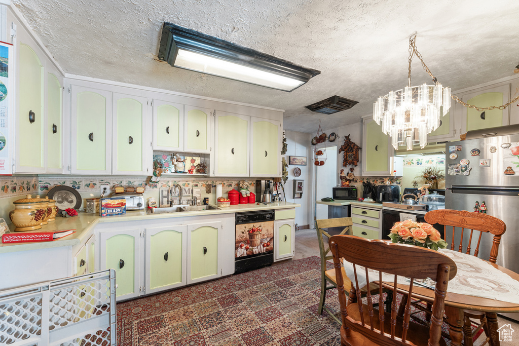 7060 S 2200 W West Jordan, UT 84084