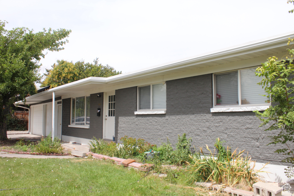 4484 W HERCULES DR West Valley City, UT 84120