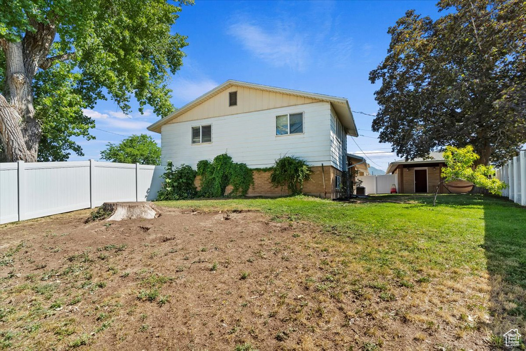 Photo 29 for MLS #2104342 at 1847 W John St