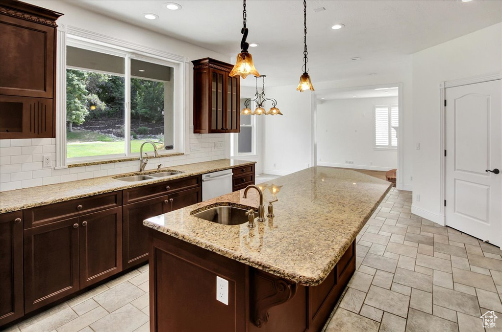Photo 17 for MLS #2104347 at 5056 Skyline Pkwy
