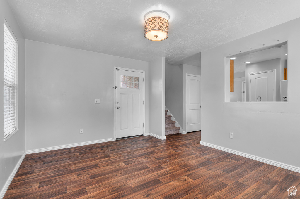 Photo 5 for MLS #2104364 at 4494 W Osage Rd