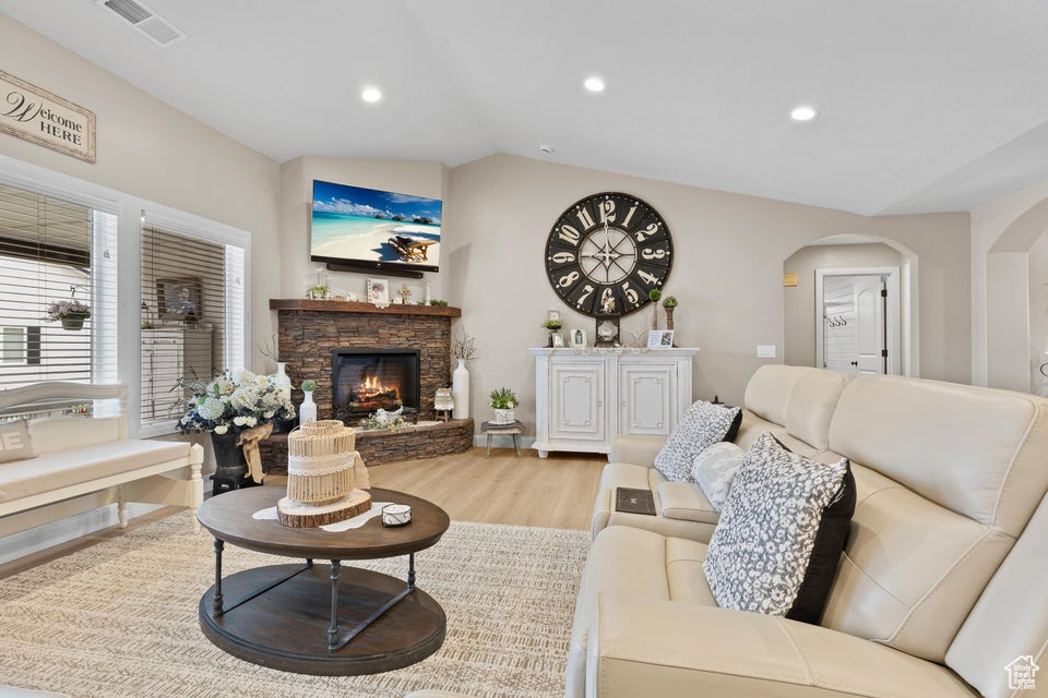 Photo 11 for MLS #2104371 at 328 W 475 North