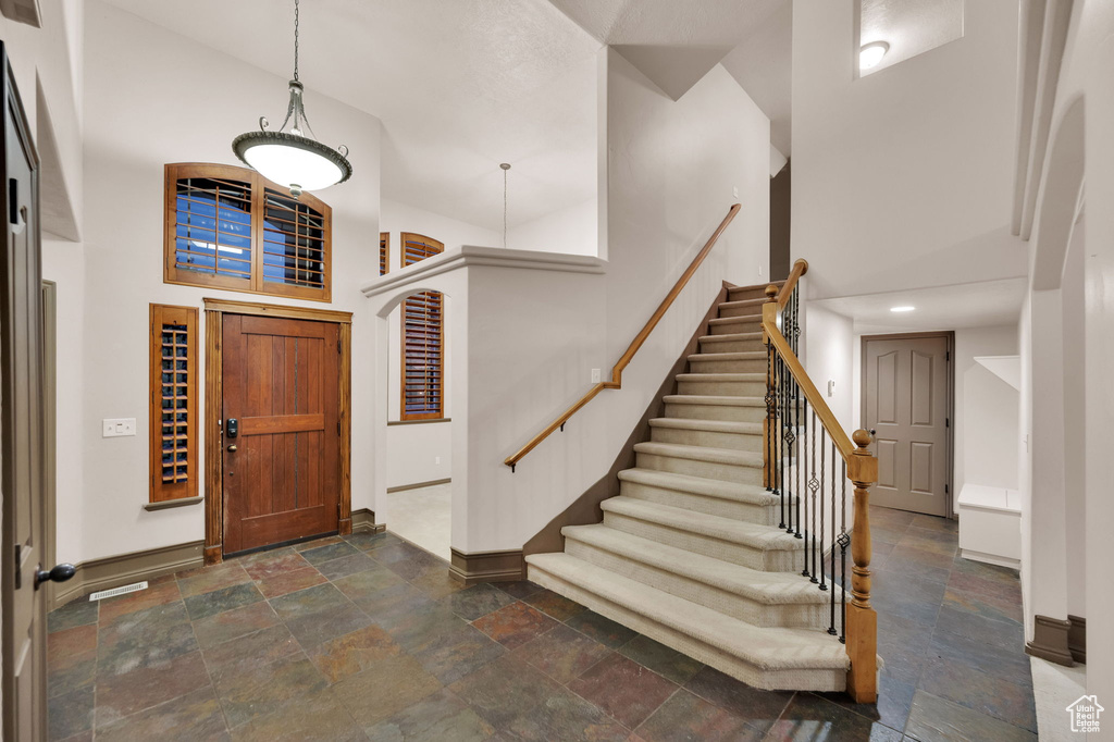 Photo 22 for MLS #2104373 at 704 S Deer Hollow Rd