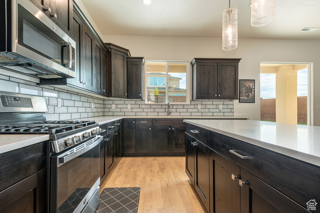 Photo 9 for MLS #2104381 at 3017 E Willis Creek Dr