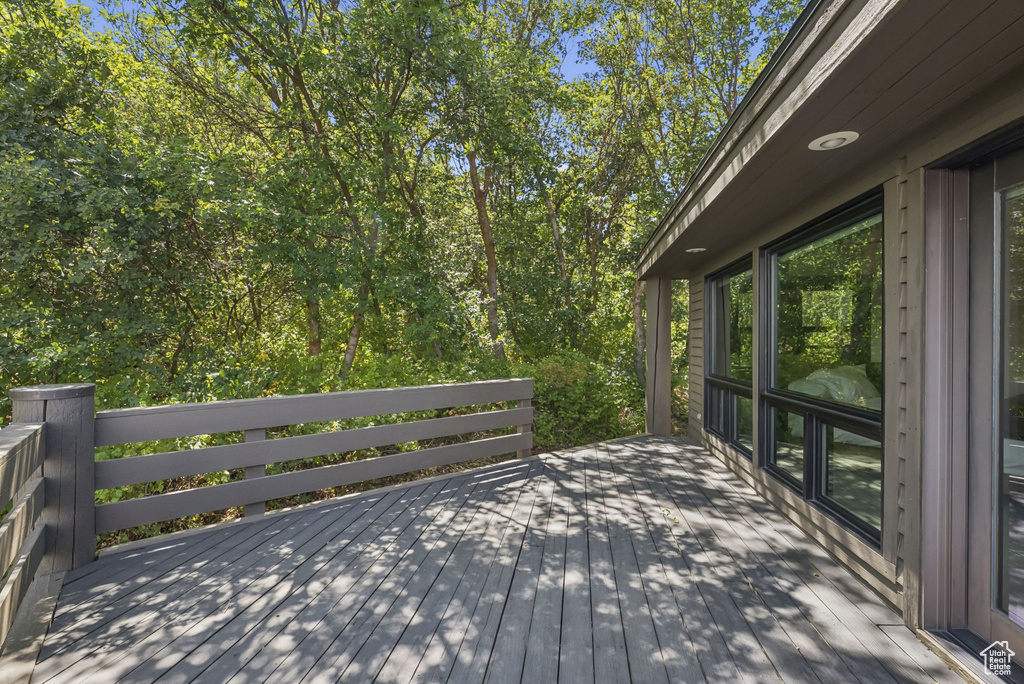 Photo 23 for MLS #2104384 at 7089 Pinecrest