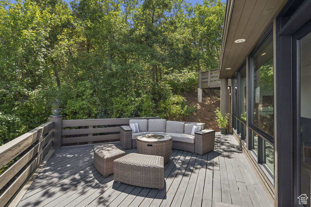 Photo 16 for MLS #2104384 at 7089 Pinecrest