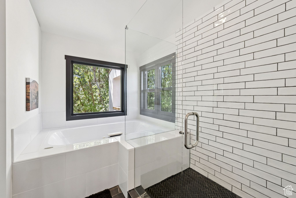 Photo 25 for MLS #2104384 at 7089 Pinecrest