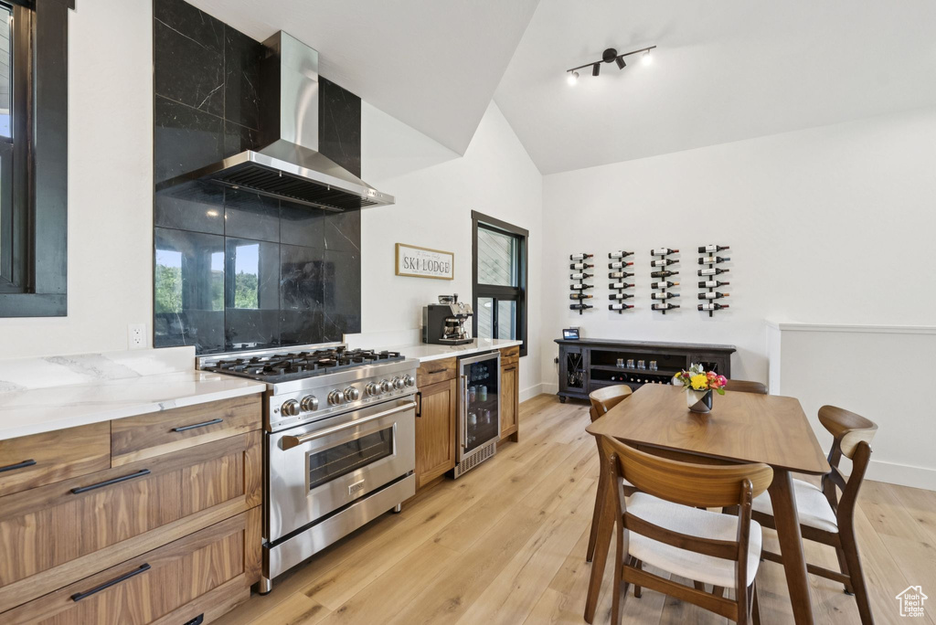 Photo 10 for MLS #2104384 at 7089 Pinecrest