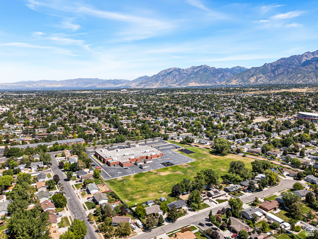 11143 S SANDY DUNES DR Sandy, UT 84094