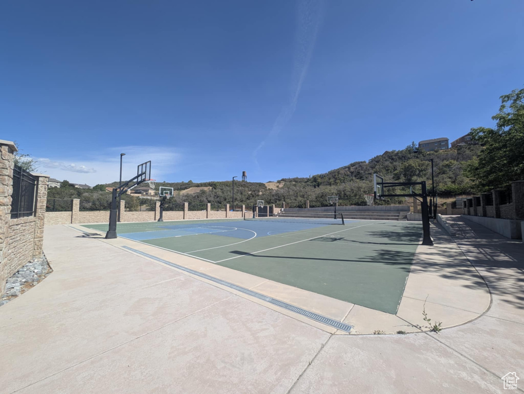 1823 E WALNUT DR Draper, UT 84020