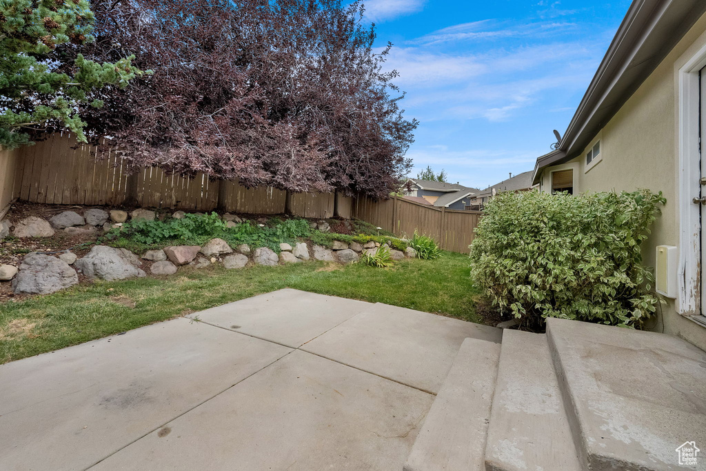 1823 E WALNUT DR Draper, UT 84020