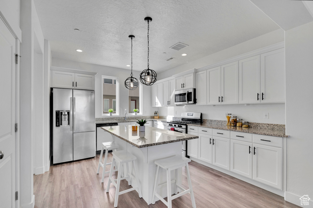 4563 W DAYBREAK PKWY South Jordan, UT 84009