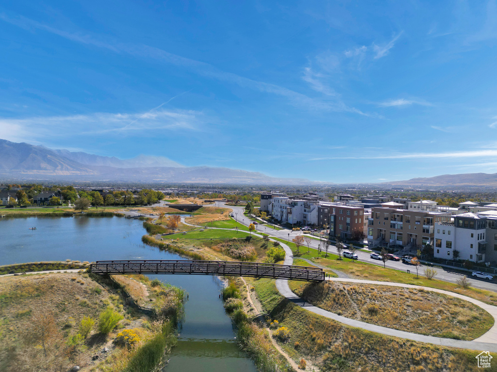 4563 W DAYBREAK PKWY South Jordan, UT 84009