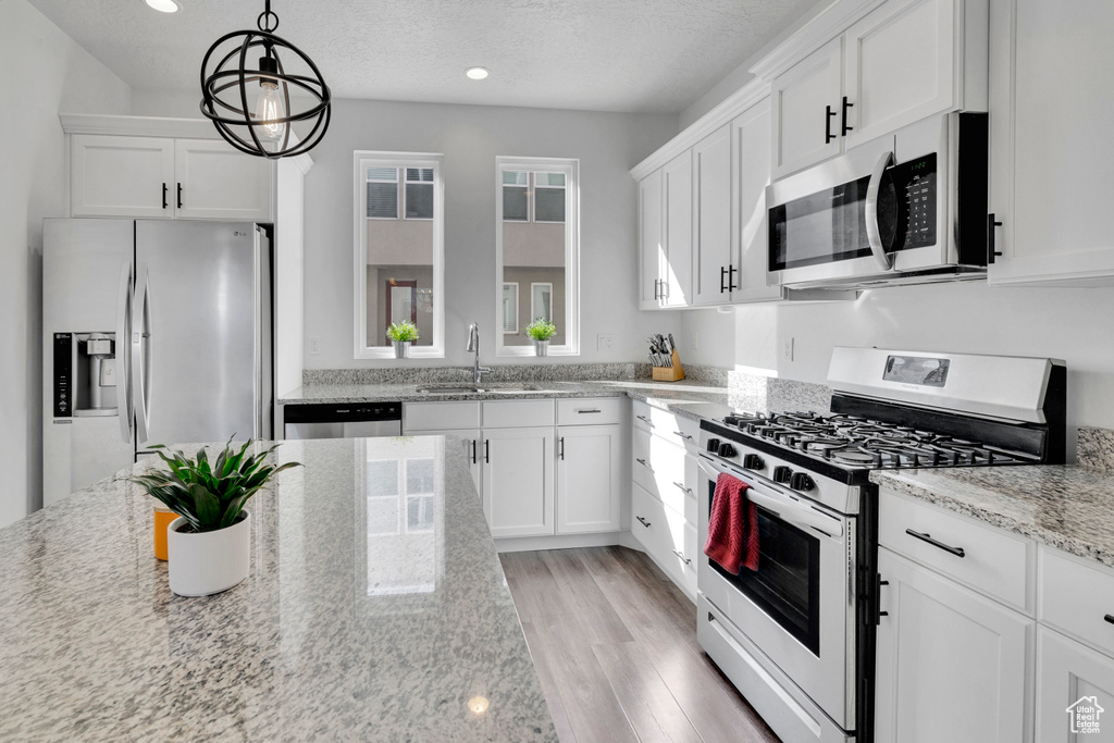 4563 W DAYBREAK PKWY South Jordan, UT 84009