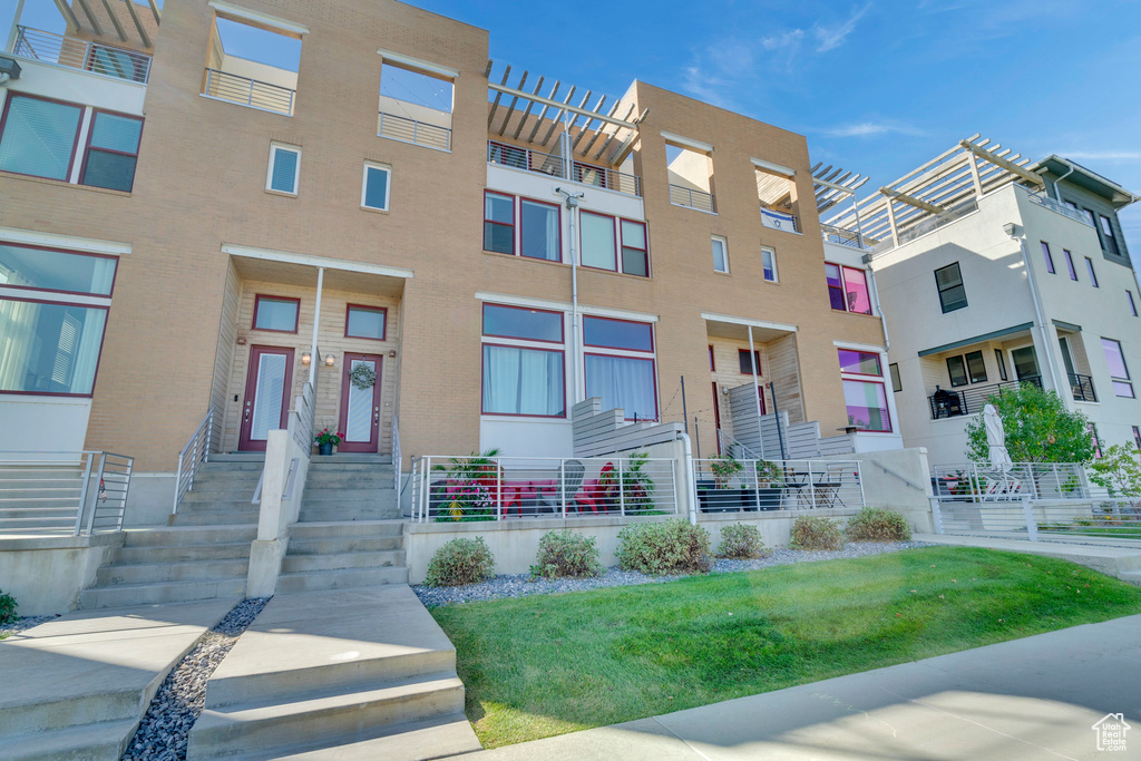 4563 W DAYBREAK PKWY South Jordan, UT 84009