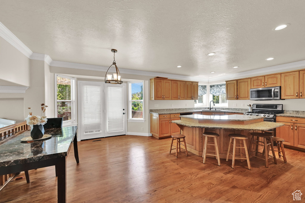 5664 S 3700 W Roy, UT 84067