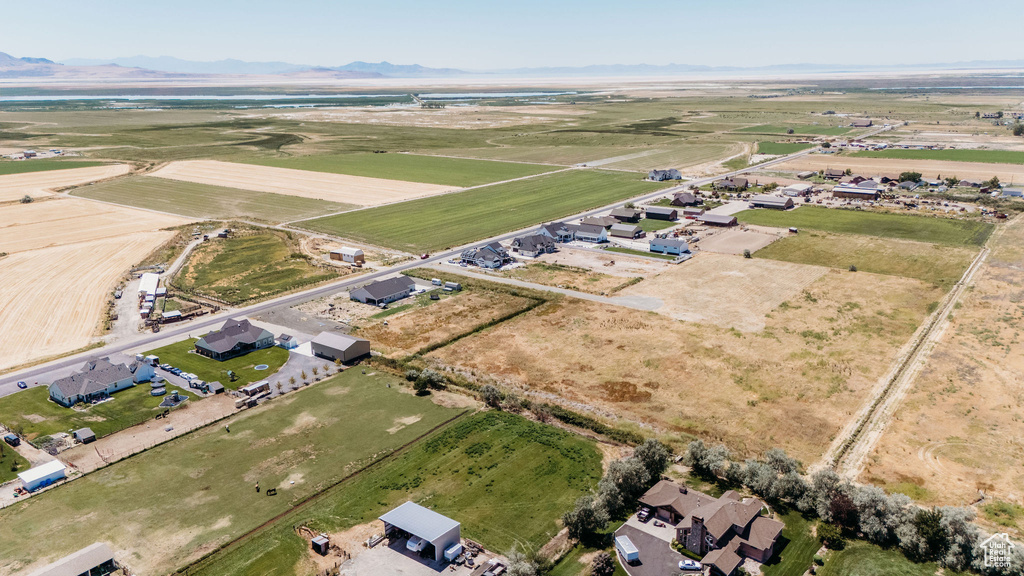 5752 W 2425 N Hooper, UT 84315