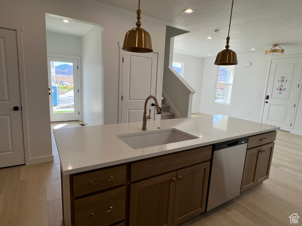 6972 W LAKE AVE South Jordan, UT 84009