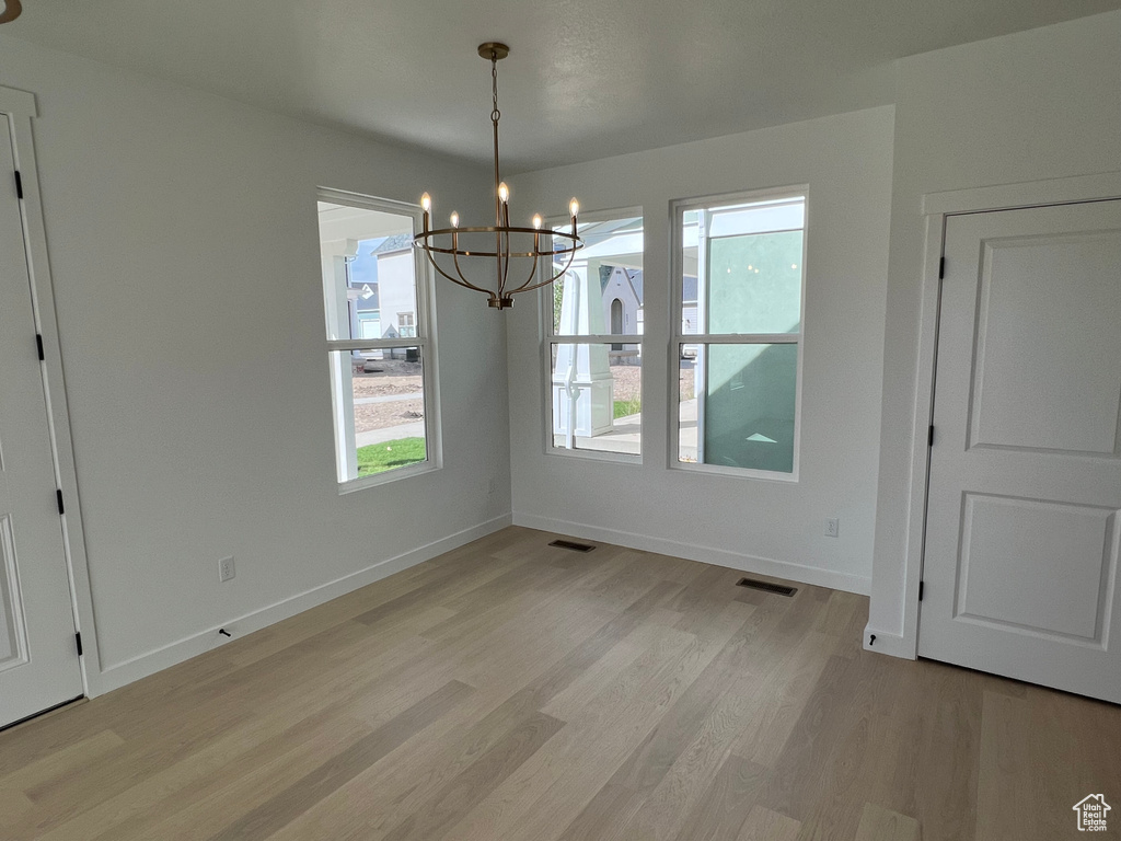 6972 W LAKE AVE South Jordan, UT 84009