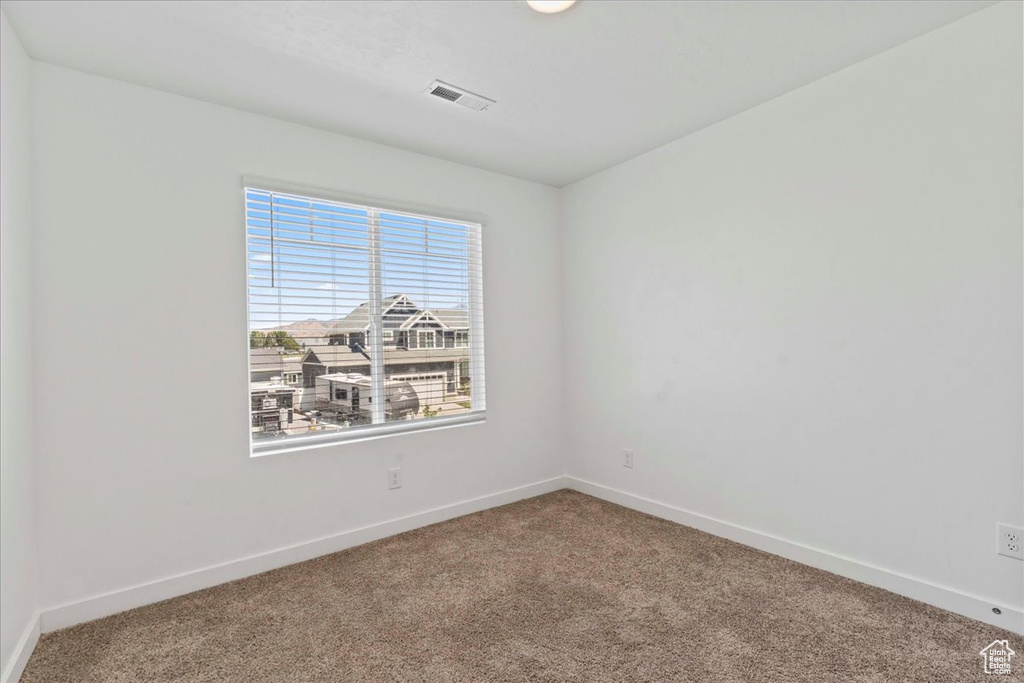 Photo 24 for MLS #2104460 at 1133 E Commodore Ln