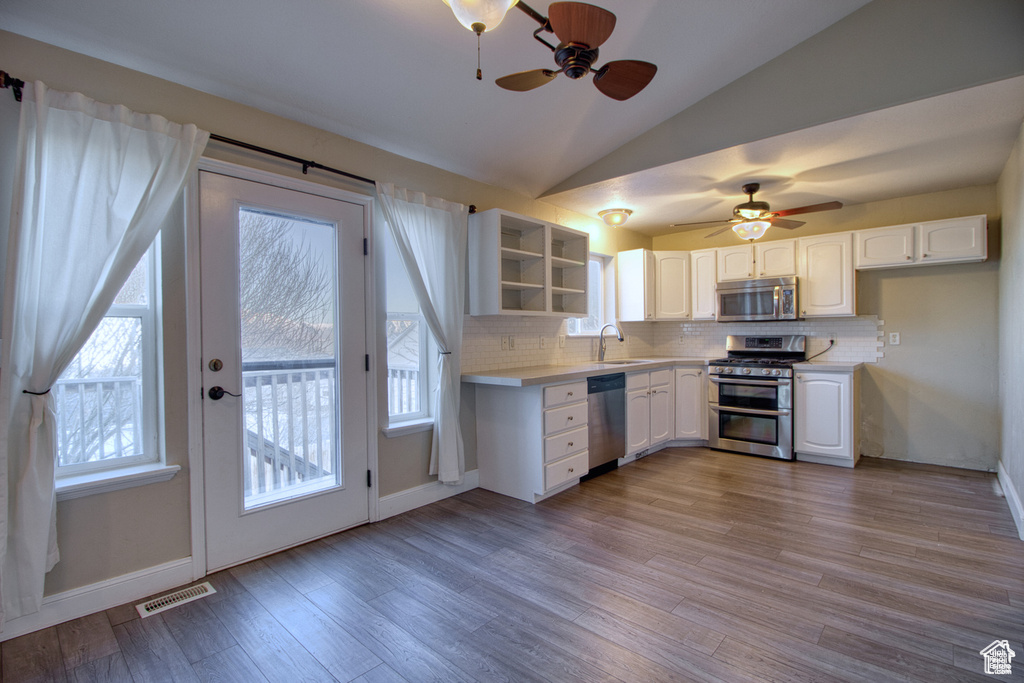 Photo 7 for MLS #2104469 at 4076 S Lake Vista Dr