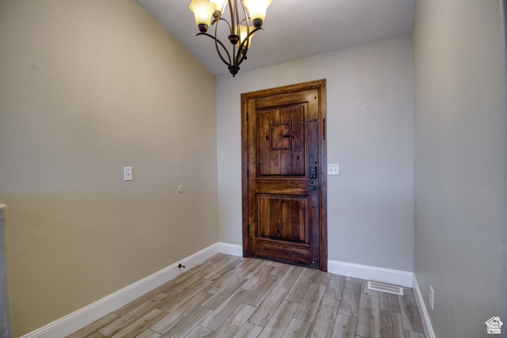 Photo 5 for MLS #2104469 at 4076 S Lake Vista Dr