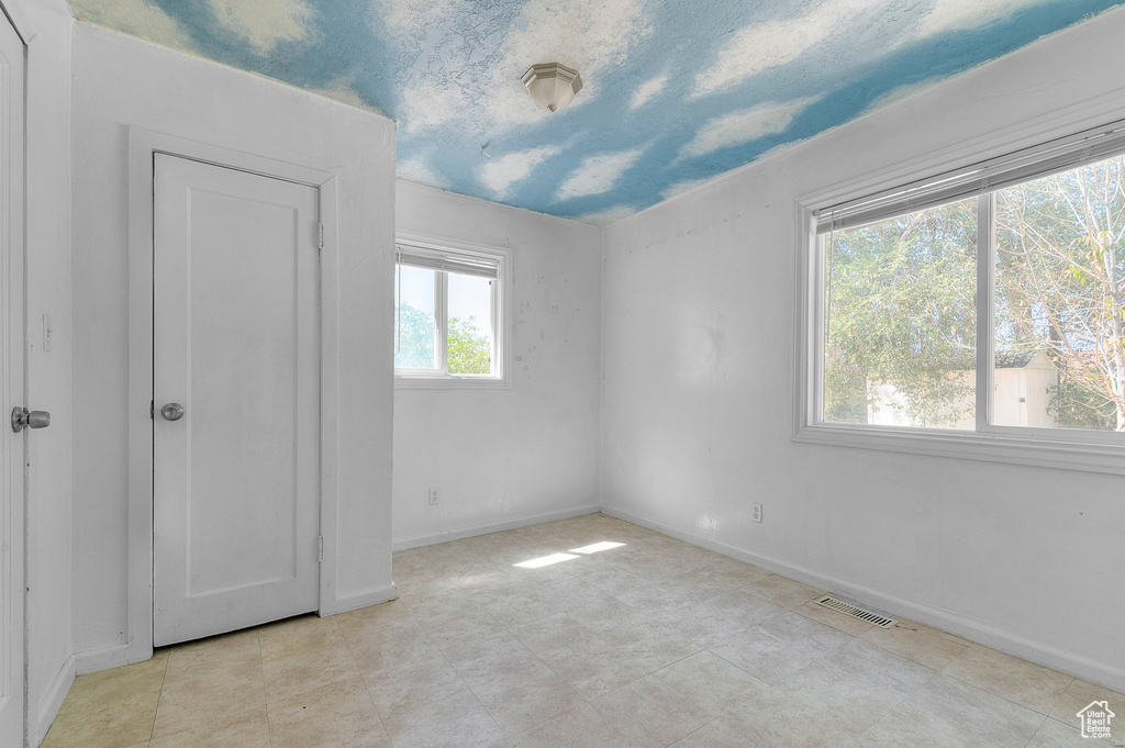 Photo 17 for MLS #2104481 at 165 E 500 North