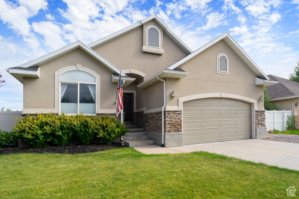 Photo 2 for MLS #2104490 at 6718 W Halter Creek Way